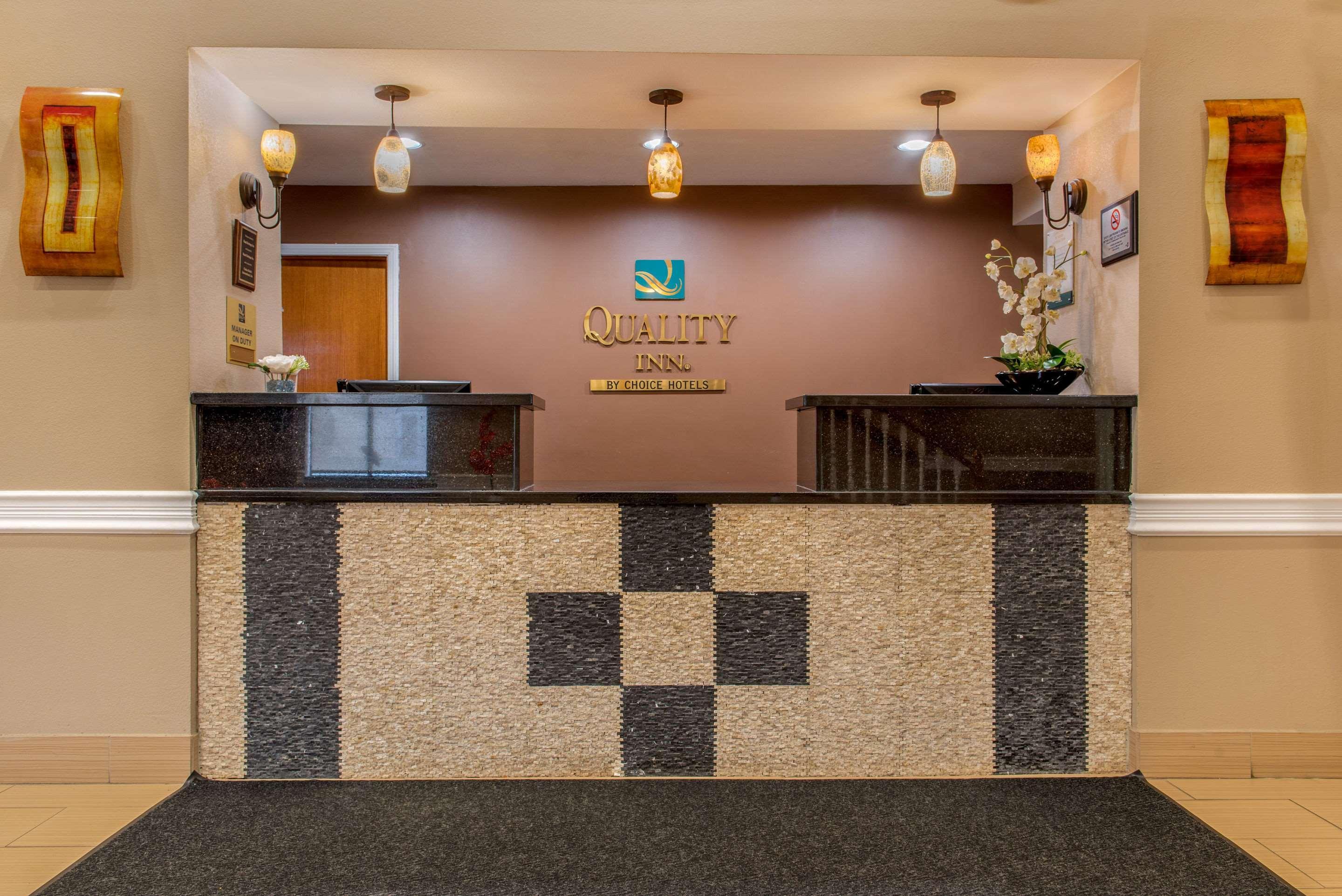 Quality Inn Bloomington Near University Exterior foto